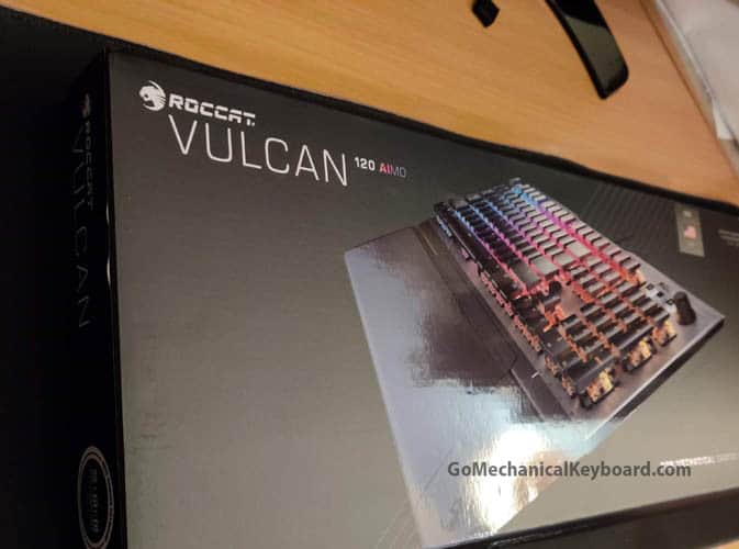 Roccat Vulcan 120 box up
